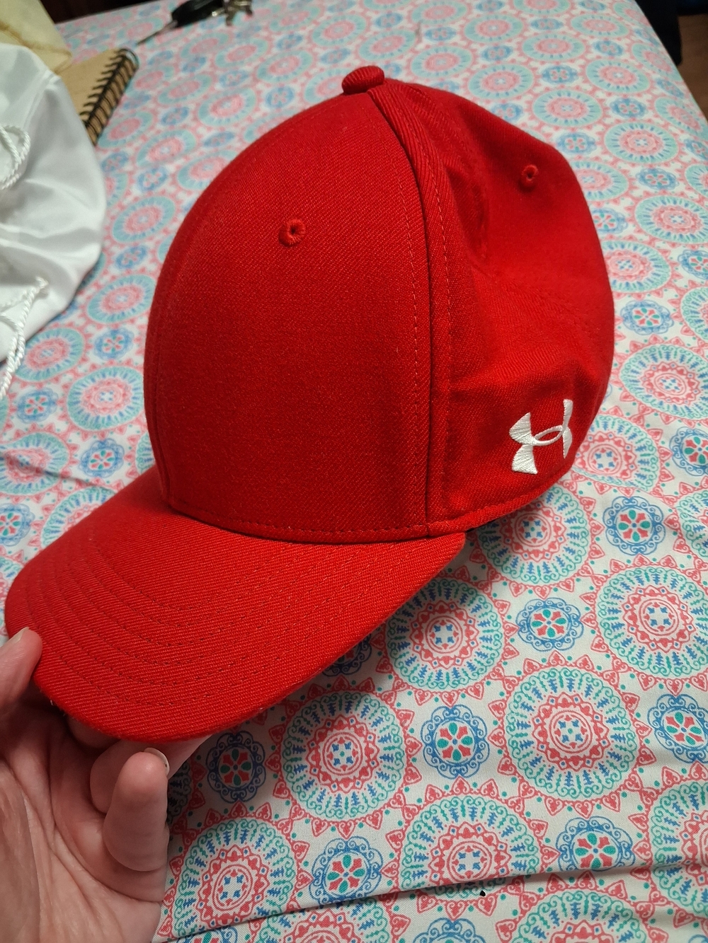 🔥 Under Armour Men’s Red Fitted Stretch Fit Cap 🔥